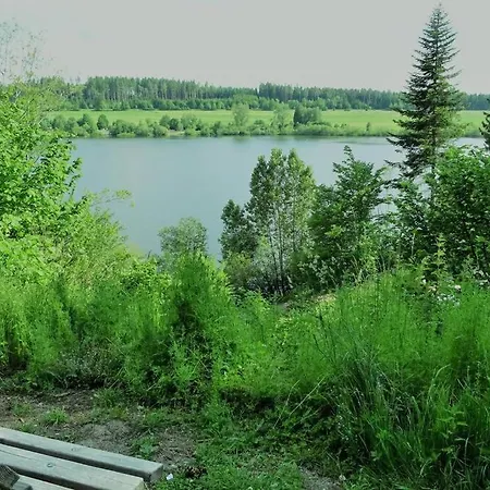 Modernes Mit Traumhaftem Blick Ins Gruene Lejlighed