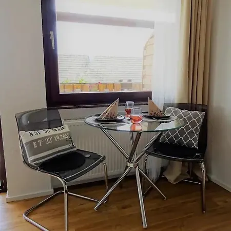 Modernes Mit Traumhaftem Blick Ins Gruene דירה Bräunlingen