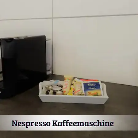 Modernes Mit Traumhaftem Blick Ins Grüne